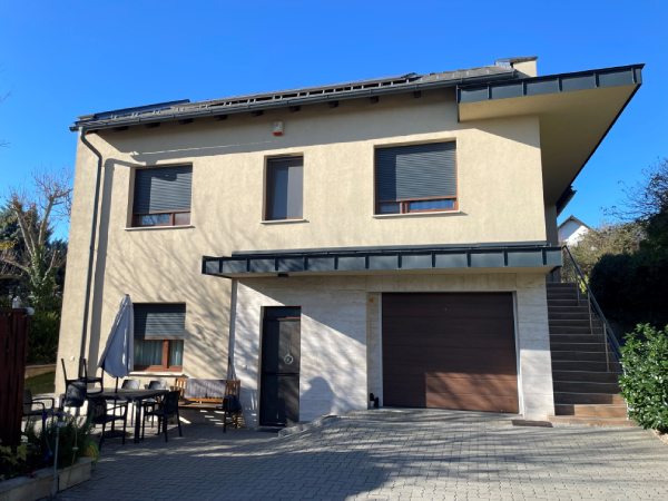 Komplett épületgépészeti kivitelezés: Budaörs kétgenerációs családi ház